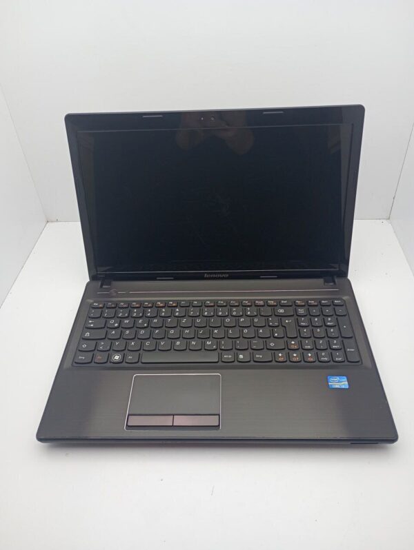 Ноутбук Lenovo G580 / 15.6" (1366x768) TN / Intel Core i3-3110M (2 (4) ядра по 2.4 GHz) / 8 GB DDR3 / 320 GB HDD / Intel HD Graphics 4000 / WebCam - Зображення 2