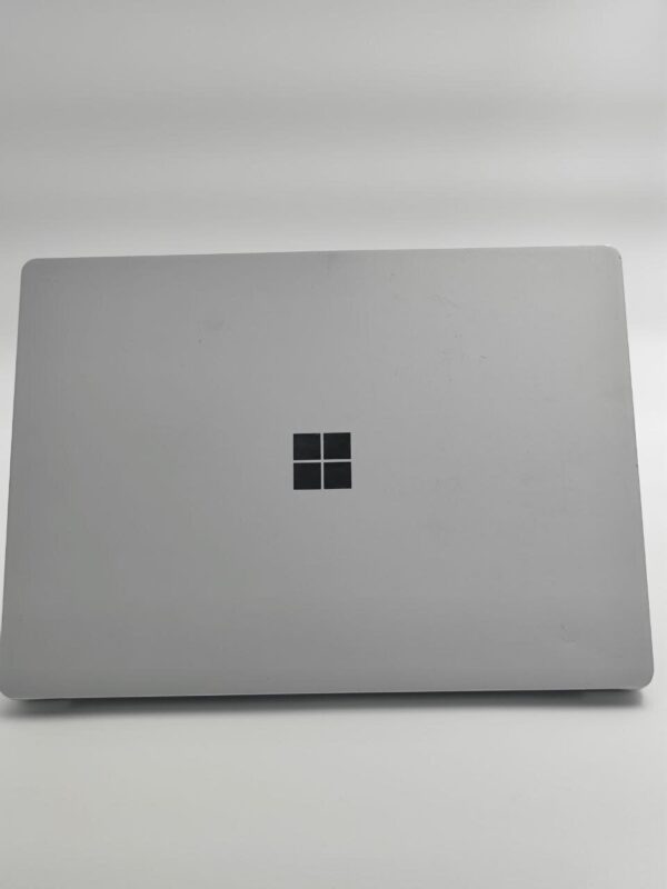 Ультрабук Б-клас Microsoft Surface Laptop 2 1769 / 13.5" (2256x1504) IPS NoTouch / Intel Core i7-8650U (4 (8) ядра по 1.9 - 4.2 GHz) / 16 GB DDR3 / 480 GB SSD / Intel UHD Graphics 620 / WebCam - Зображення 7