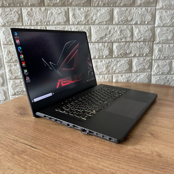 Ігровий ноутбук Asus ROG Zephyrus G15 GA503QR / 15.6" (2560x1440) IPS / AMD Ryzen 9 5900HS (8 (16) ядер по 3.0 - 4.6 GHz) / 16 GB DDR4 / 1000 GB SSD / nVidia GeForce RTX 3070, 8 GB GDDR6, 256-bit - Зображення 4