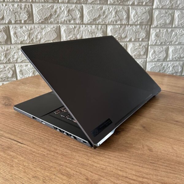Ігровий ноутбук Asus ROG Zephyrus G15 GA503QR / 15.6" (2560x1440) IPS / AMD Ryzen 9 5900HS (8 (16) ядер по 3.0 - 4.6 GHz) / 16 GB DDR4 / 1000 GB SSD / nVidia GeForce RTX 3070, 8 GB GDDR6, 256-bit - Зображення 6