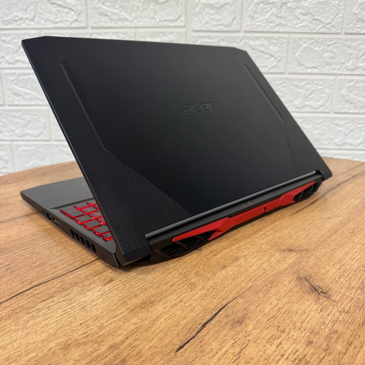 Ігровий ноутбук Б-клас Acer Nitro 5 AN515-55 / 15.6" (1920x1080) IPS / Intel Core i5-10300H (4 (8) ядра по 2.5 - 4.5 GHz) / 16 GB DDR4 / 256 GB SSD / nVidia GeForce RTX 3050, 4 GB GDDR6, 128-bit / WebCam - Зображення 6