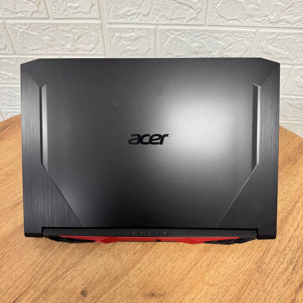 Ігровий ноутбук Б-клас Acer Nitro 5 AN515-55 / 15.6" (1920x1080) IPS / Intel Core i5-10300H (4 (8) ядра по 2.5 - 4.5 GHz) / 16 GB DDR4 / 256 GB SSD / nVidia GeForce RTX 3050, 4 GB GDDR6, 128-bit / WebCam - Зображення 3