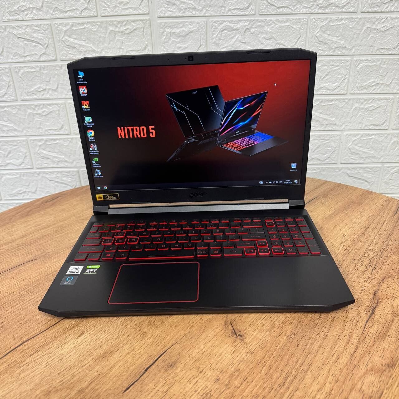 Ігровий ноутбук Б-клас Acer Nitro 5 AN515-55 / 15.6" (1920x1080) IPS / Intel Core i5-10300H (4 (8) ядра по 2.5 - 4.5 GHz) / 16 GB DDR4 / 256 GB SSD / nVidia GeForce RTX 3050, 4 GB GDDR6, 128-bit / WebCam - Зображення 2