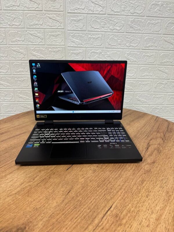 Ігровий ноутбук Б-клас Acer Nitro 5 AN515-58 / 15.6" (1920x1080) IPS / Intel Core i7-12700H (14 (20) ядер по 3.5 - 4.7 GHz) / 16 GB DDR4 / 1000 GB SSD / nVidia GeForce RTX 3070, 8 GB GDDR6, 256-bit / WebCam - Зображення 2