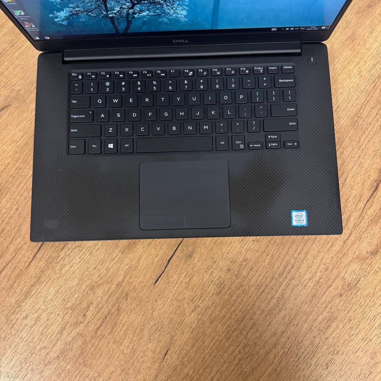 Ігровий ноутбук Б-клас Dell XPS 15 9560 / 15.6" (1920x1080) IPS / Intel Core i5-7300HQ (4 ядра по 2.5 - 3.5 GHz) / 8 GB DDR4 / 256 GB SSD / nVidia GeForce GTX 1050, 4 GB GDDR5, 128-bit / WebCam - Зображення 7