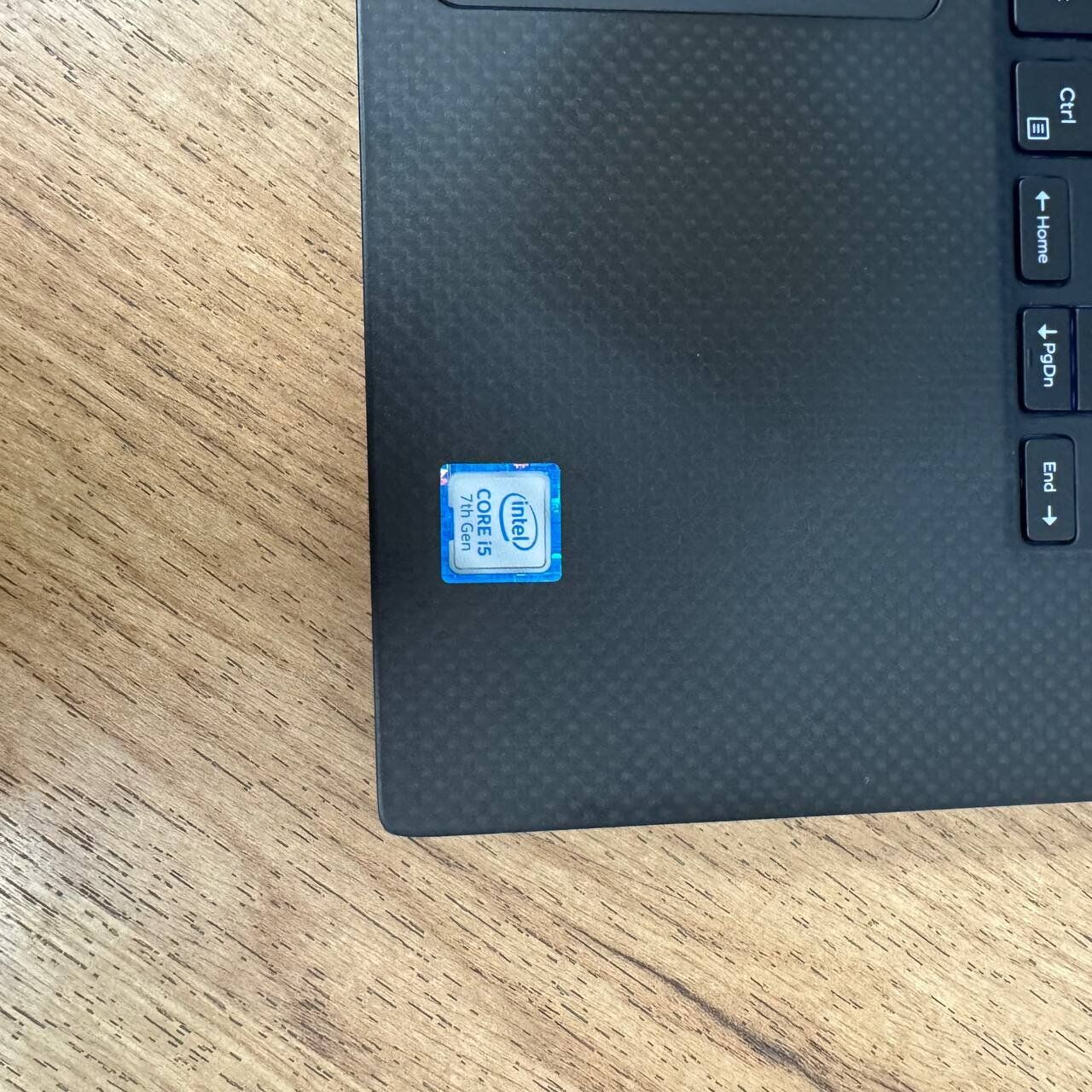 Ігровий ноутбук Б-клас Dell XPS 15 9560 / 15.6" (1920x1080) IPS / Intel Core i5-7300HQ (4 ядра по 2.5 - 3.5 GHz) / 8 GB DDR4 / 256 GB SSD / nVidia GeForce GTX 1050, 4 GB GDDR5, 128-bit / WebCam - Зображення 8