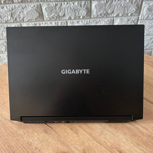 Ігровий ноутбук Б-клас Gigabyte A5 K1 / 15.6" (1920x1080) IPS / AMD Ryzen 7 5800H (8 (16) ядер 3.2 - 4.4 GHz) / 16 GB DDR4 / 1000 GB SSD / nVidia GeForce RTX 3060, 6 GB GDDR6, 192-bit / WebCam - Зображення 3