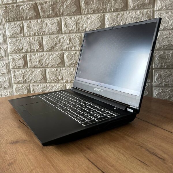 Ігровий ноутбук Б-клас Gigabyte A5 K1 / 15.6" (1920x1080) IPS / AMD Ryzen 7 5800H (8 (16) ядер 3.2 - 4.4 GHz) / 16 GB DDR4 / 1000 GB SSD / nVidia GeForce RTX 3060, 6 GB GDDR6, 192-bit / WebCam - Зображення 5
