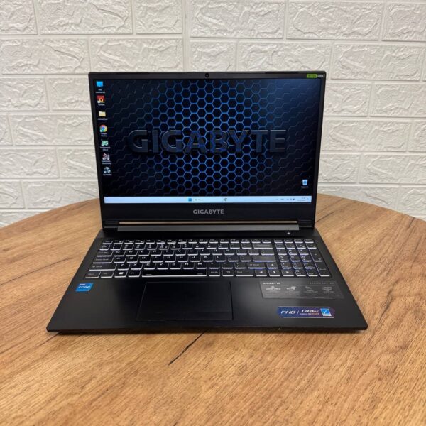 Ігровий ноутбук Б-клас Gigabyte G5 MD / 15.6" (1920x1080) IPS / Intel Core i5-11400H (6 (12) ядер 4.5 GHz) / 16 GB DDR4 / 512 GB SSD / nVidia GeForce RTX 3050 Ti, 4 GB GDDR6, 128-bit / WebCam - Зображення 2
