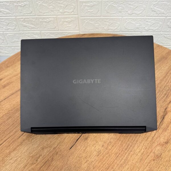 Ігровий ноутбук Б-клас Gigabyte G5 MD / 15.6" (1920x1080) IPS / Intel Core i5-11400H (6 (12) ядер 4.5 GHz) / 16 GB DDR4 / 512 GB SSD / nVidia GeForce RTX 3050 Ti, 4 GB GDDR6, 128-bit / WebCam - Зображення 3