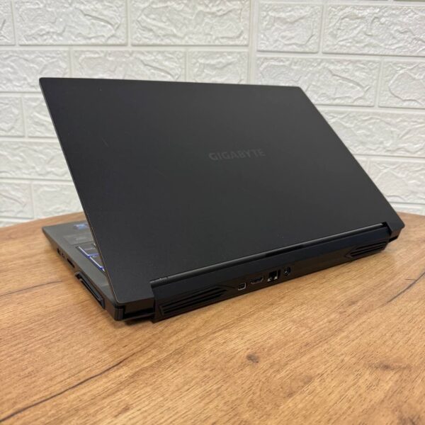 Ігровий ноутбук Б-клас Gigabyte G5 MD / 15.6" (1920x1080) IPS / Intel Core i5-11400H (6 (12) ядер 4.5 GHz) / 16 GB DDR4 / 512 GB SSD / nVidia GeForce RTX 3050 Ti, 4 GB GDDR6, 128-bit / WebCam - Зображення 6