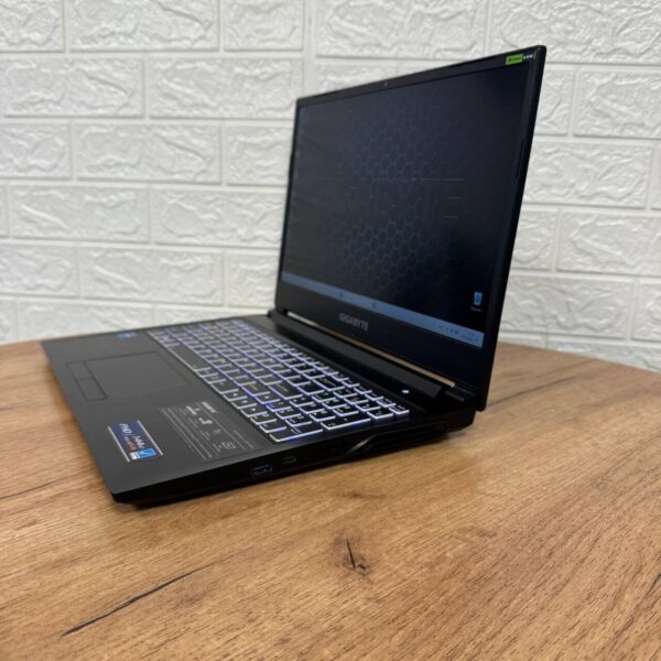 Ігровий ноутбук Б-клас Gigabyte G5 MD / 15.6" (1920x1080) IPS / Intel Core i5-11400H (6 (12) ядер 4.5 GHz) / 16 GB DDR4 / 512 GB SSD / nVidia GeForce RTX 3050 Ti, 4 GB GDDR6, 128-bit / WebCam - Зображення 5