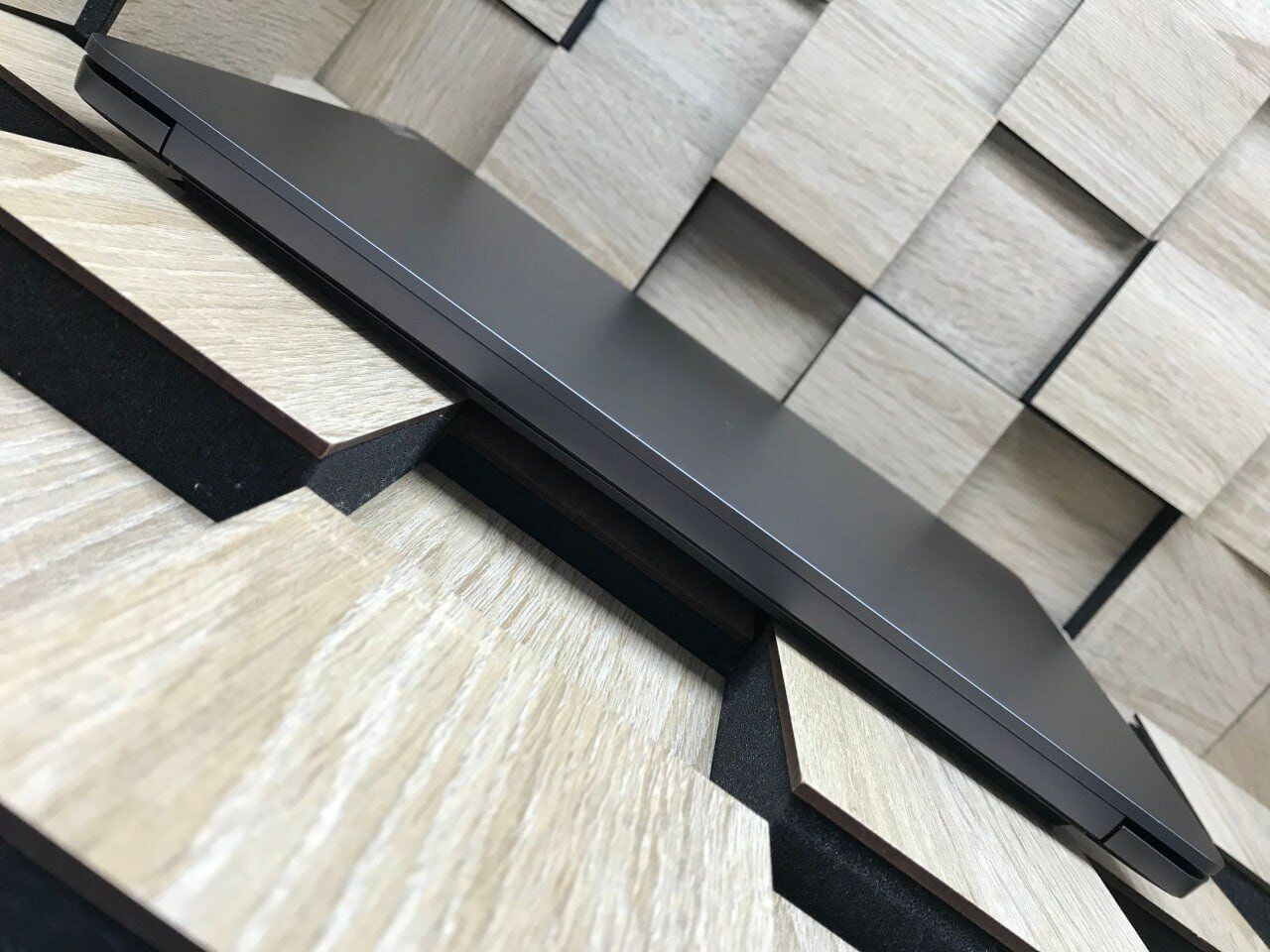 Ігровий ноутбук Б-клас Lenovo IdeaPad 5 Pro 16ARH7 / 16" (2560x1600) IPS / AMD Ryzen 7 6800HS (8 (16) ядер по 3.2 - 4.7 GHz) / 16 GB DDR5 / 256 GB SSD M.2 / nVidia GeForce RTX 3050, 4 GB GDDR6, 128-bit - Зображення 7