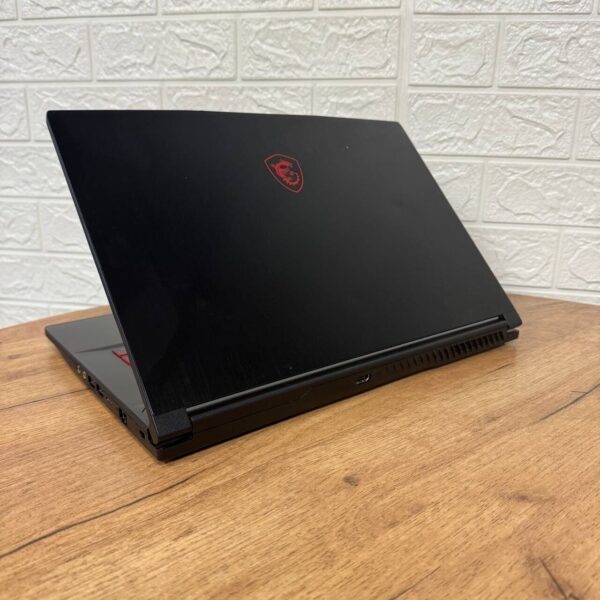 Ігровий ноутбук Б-клас MSI GV15 Thin 11SCV / 15.6" (1920x1080) IPS / Intel Core i5-11400H (6 (12) ядер по 2.7 - 4.5 GHz) / 8 GB DDR4 / 256 GB SSD / nVidia GeForce GTX 1650 Max-Q, 4 GB GDDR6, 128-bit / WebCam - Зображення 6