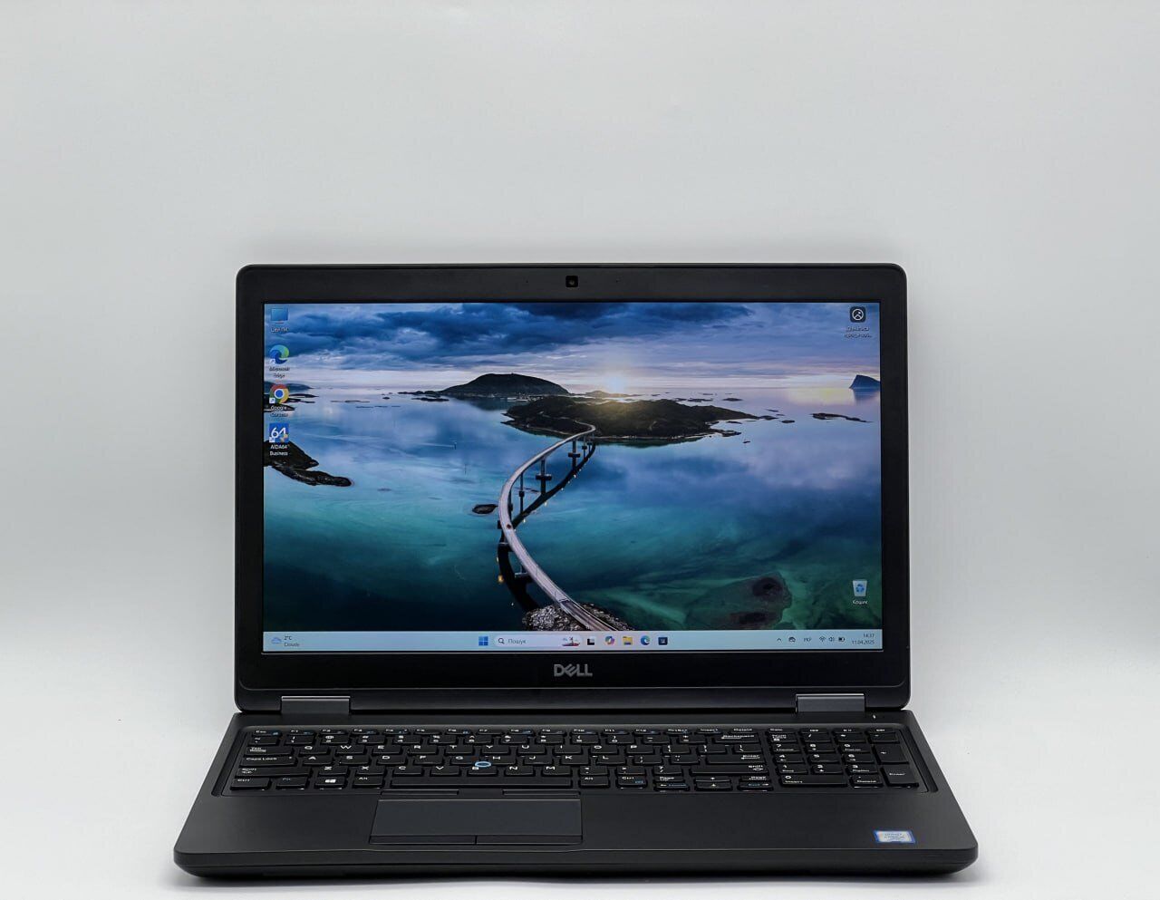 Ігровий ноутбук Б-клас Dell Latitude 5591 / 15.6" (1920x1080) IPS / Intel Core i5-8400H (4 (8) ядра по 2.5 - 4.2 GHz) / 16 GB DDR4 / 240 GB SSD / nVidia GeForce MX130, 2 GB GDDR5, 64-bit / WebCam - Зображення 2