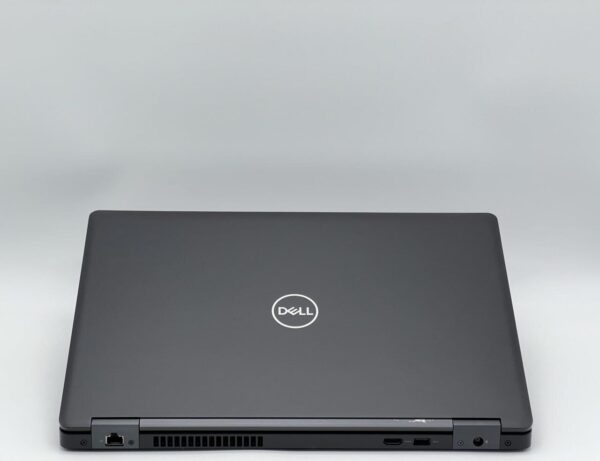 Ігровий ноутбук Dell Latitude 5591 / 15.6" (1920x1080) IPS / Intel Core i5-8400H (4 (8) ядра по 2.5 - 4.2 GHz) / 16 GB DDR4 / 240 GB SSD / nVidia GeForce MX130, 2 GB GDDR5, 64-bit / WebCam - Зображення 5
