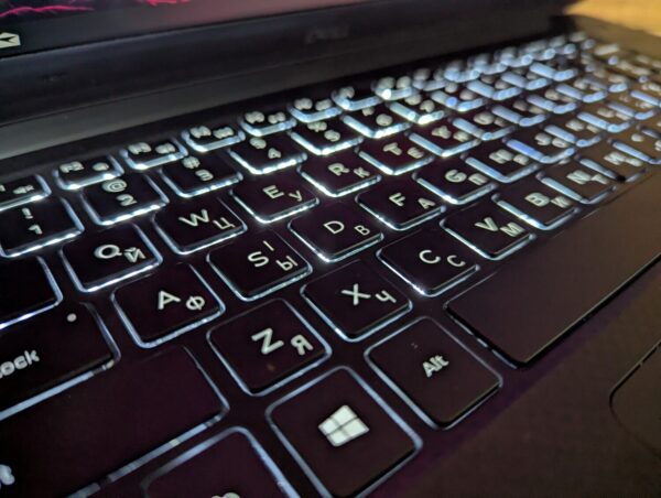 Ігровий ноутбук Dell XPS 15 7590 / 15.6" (1920x1080) IPS / Intel Core i7-9750H (6 (12) ядер по 2.6 - 4.5 GHz) / 16 GB DDR4 / 512 GB SSD / nVidia GeForce GTX 1650, 4 GB GDDR6, 128-bit / WebCam / Windows 10 - Зображення 6