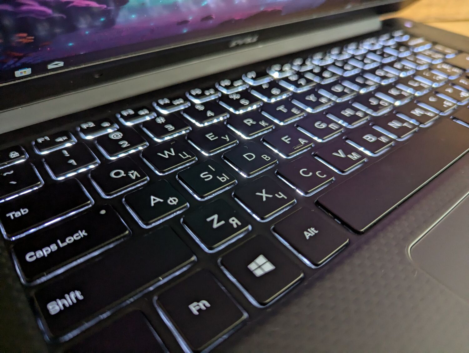 Ігровий ноутбук Dell XPS 15 9550 / 15.6" (1920x1080) IPS / Intel Core i7-6700HQ (4 (8) ядра по 2.6 - 3.5 GHz) / 16 GB DDR4 / 480 GB SSD / nVidia GeForce GTX 960M, 2 GB GDDR5, 128-bit / USB Type-C / Windows 10 - Зображення 6