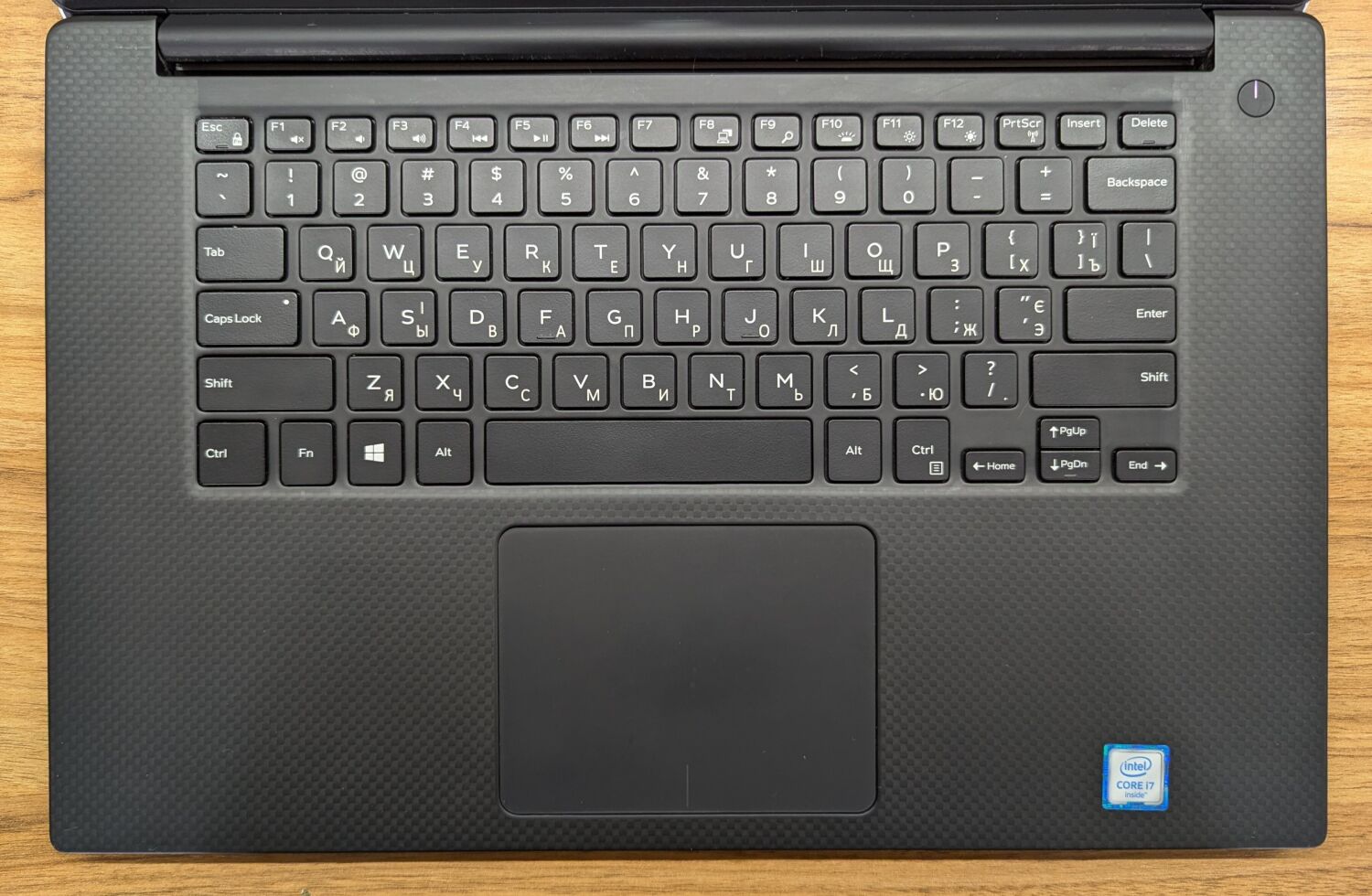 Ігровий ноутбук Dell XPS 15 9550 / 15.6" (1920x1080) IPS / Intel Core i7-6700HQ (4 (8) ядра по 2.6 - 3.5 GHz) / 16 GB DDR4 / 480 GB SSD / nVidia GeForce GTX 960M, 2 GB GDDR5, 128-bit / USB Type-C / Windows 10 - Зображення 5