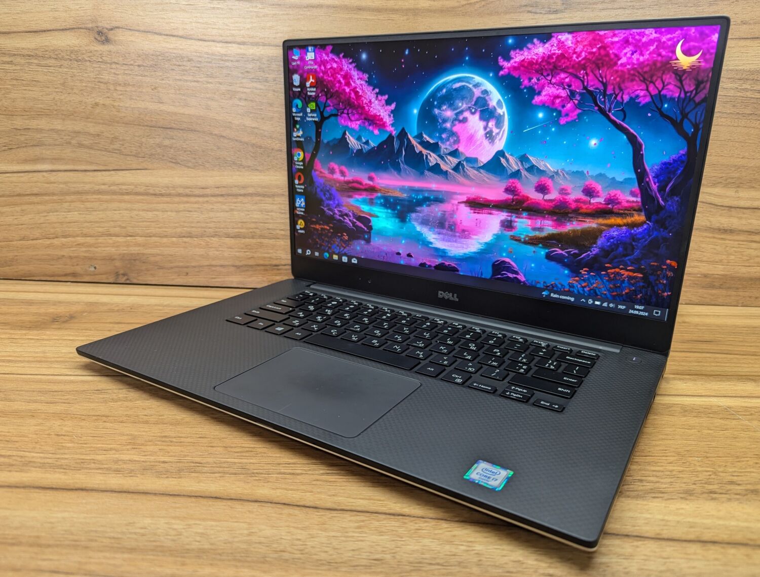 Ігровий ноутбук Dell XPS 15 9550 / 15.6" (1920x1080) IPS / Intel Core i7-6700HQ (4 (8) ядра по 2.6 - 3.5 GHz) / 16 GB DDR4 / 480 GB SSD / nVidia GeForce GTX 960M, 2 GB GDDR5, 128-bit / USB Type-C / Windows 10 - Зображення 3