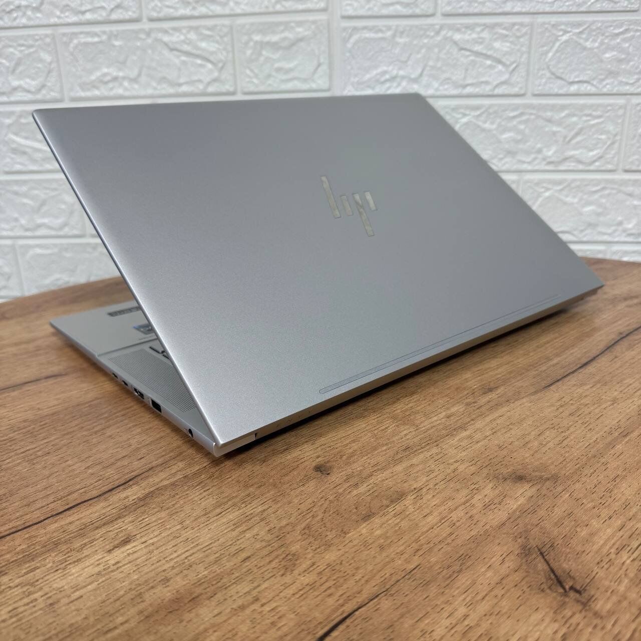 Ігровий ноутбук HP Envy 16t-h000 / 16" (2560x1600) IPS / Intel Core i5-12500H (12 (16) ядер по 3.3 - 4.5 GHz) / 16 GB DDR5 / 512 GB SSD / Intel Arc A370M, 4 GB GDDR6, 64-bit / WebCam - Зображення 6