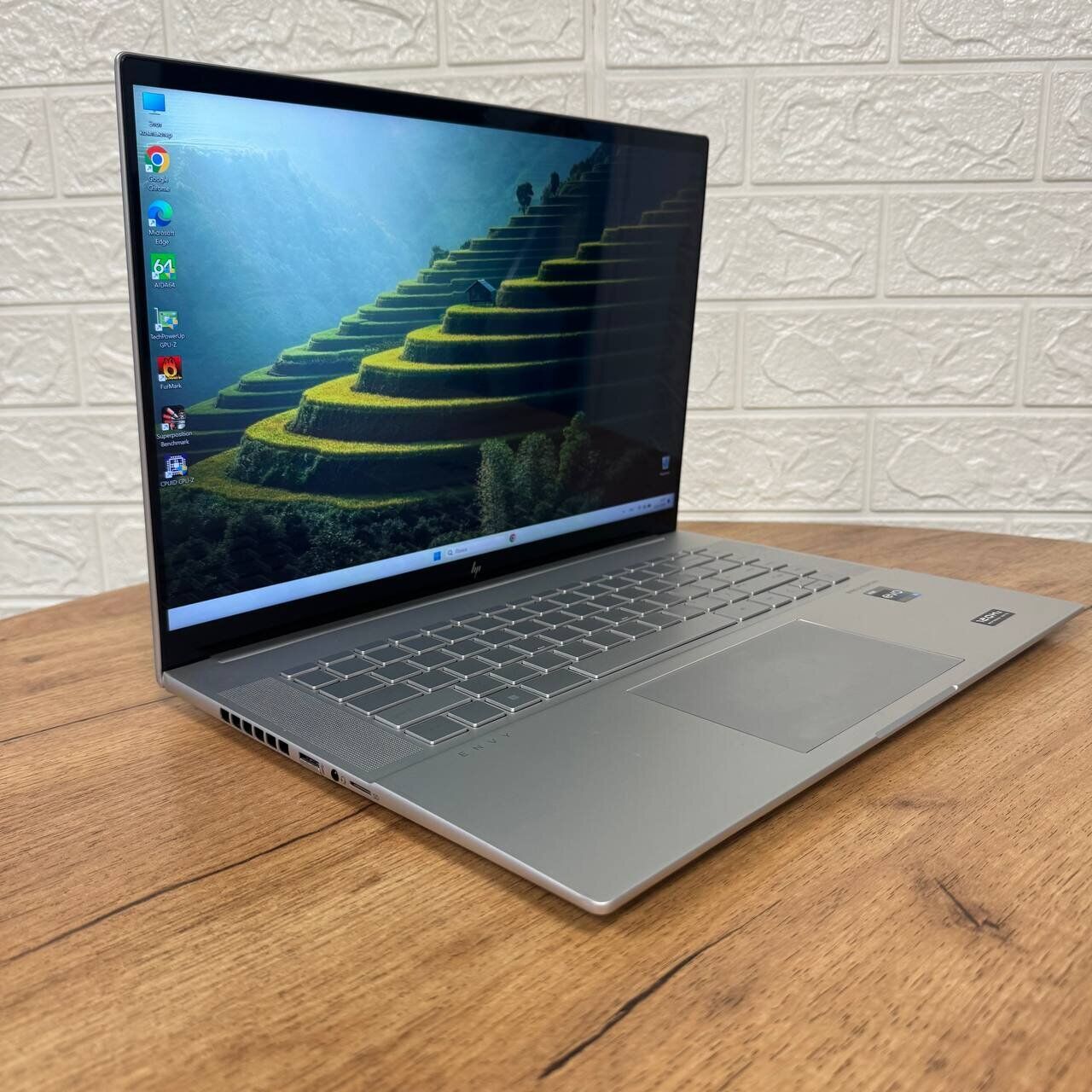 Ігровий ноутбук HP Envy 16t-h000 / 16" (2560x1600) IPS / Intel Core i5-12500H (12 (16) ядер по 3.3 - 4.5 GHz) / 16 GB DDR5 / 512 GB SSD / Intel Arc A370M, 4 GB GDDR6, 64-bit / WebCam - Зображення 4