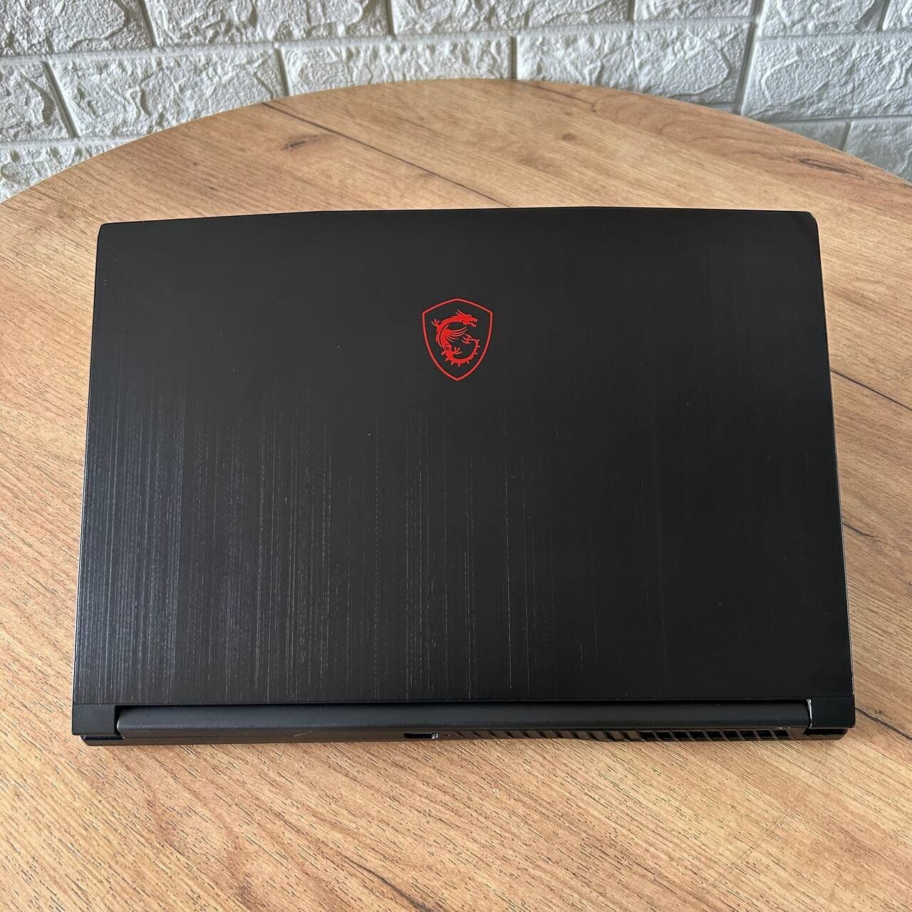 Ігровий ноутбук Б-клас MSI GF63 Thin 11UC / 15.6" (1920x1080) IPS / Intel Core i5-11400H (6 (12) ядер по 2.7 - 4.5 GHz) / 16 GB DDR4 / 512 GB SSD / nVidia GeForce RTX 3050, 4 GB GDDR6, 128-bit / WebCam - Зображення 3