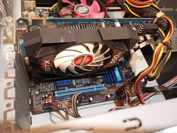 ПК Grand Tower / Intel Core i5-2500 (4 ядра по 3.3 - 3.7 GHz) / 8 GB DDR3 / 128 GB SSD + 500 GB HDD / nVidia GeForce GTX 550 Ti, 1 GB GDDR5, 192-bit / DVD-RW / 450W + USB-флешка - Зображення 6