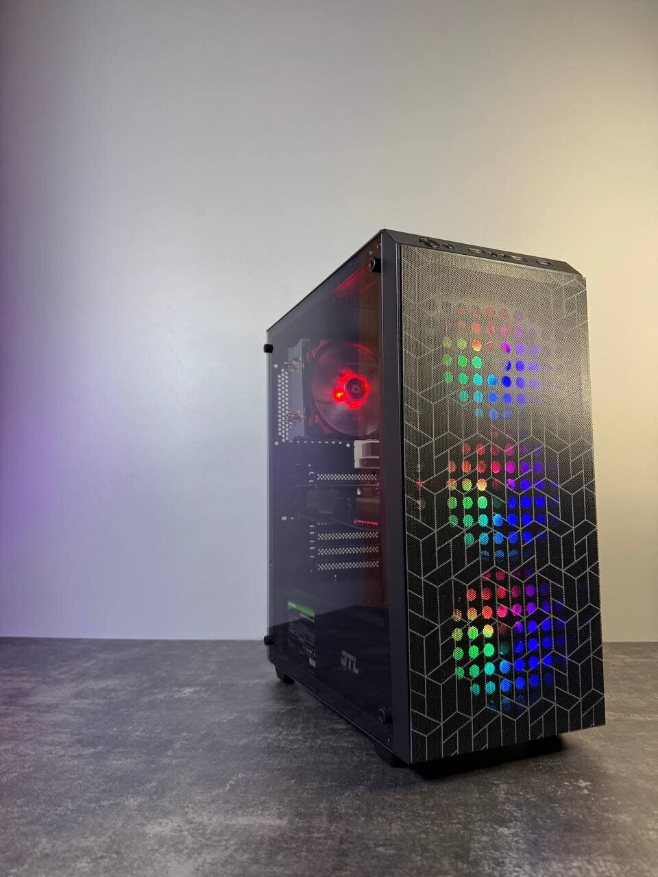 Ігровий ПК GTL Tower / Intel Core i7-6700 (4 (8) ядра по 3.4 - 4.0 GHz) / 16 GB DDR4 / 500 GB SSD / nVidia GeForce GTX 1070, 8 GB GDDR5, 256-bit - Зображення 2