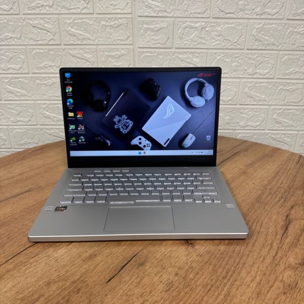 Ігровий ультрабук Asus ROG Zephyrus G14 GA401QM White / 14" (1920x1080) IPS / AMD Ryzen 9 5900HS (8 (16) ядер по 3.0 - 4.6 GHz) / 16 GB DDR4 / 1000 GB SSD / nVidia GeForce RTX 3060, 6 GB GDDR6, 192-bit - Зображення 2