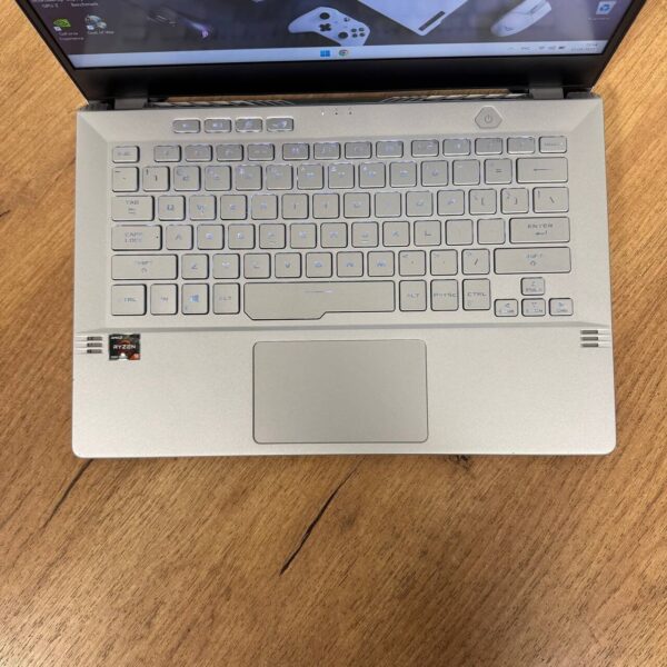 Ігровий ультрабук Asus ROG Zephyrus G14 GA401QM White / 14" (1920x1080) IPS / AMD Ryzen 9 5900HS (8 (16) ядер по 3.0 - 4.6 GHz) / 16 GB DDR4 / 1000 GB SSD / nVidia GeForce RTX 3060, 6 GB GDDR6, 192-bit - Зображення 7