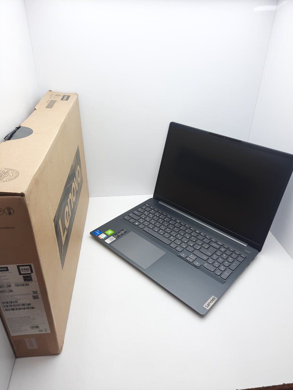 Ігровий ультрабук Lenovo IdeaPad 5 / 16" (2560x1600) IPS / Intel Core i5-11300H (4 (8) ядра по 2.6 - 4.4 GHz) / 8 GB DDR4 / 512 GB SSD / nVidia GeForce MX450, 2 GB GDDR6, 64-bit / WebCam - Зображення 5