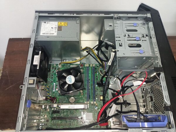 Комп'ютер Б-клас Lenovo ThinkCentre M83 Tower / Intel Core i7-4770 (4 (8) ядра по 3.4 - 3.9 GHz) / 16 GB DDR3 / 240 GB SSD / nVidia Quadro 600, 1 GB GDDR3, 128-bit / DVD-ROM / 280W - Зображення 5