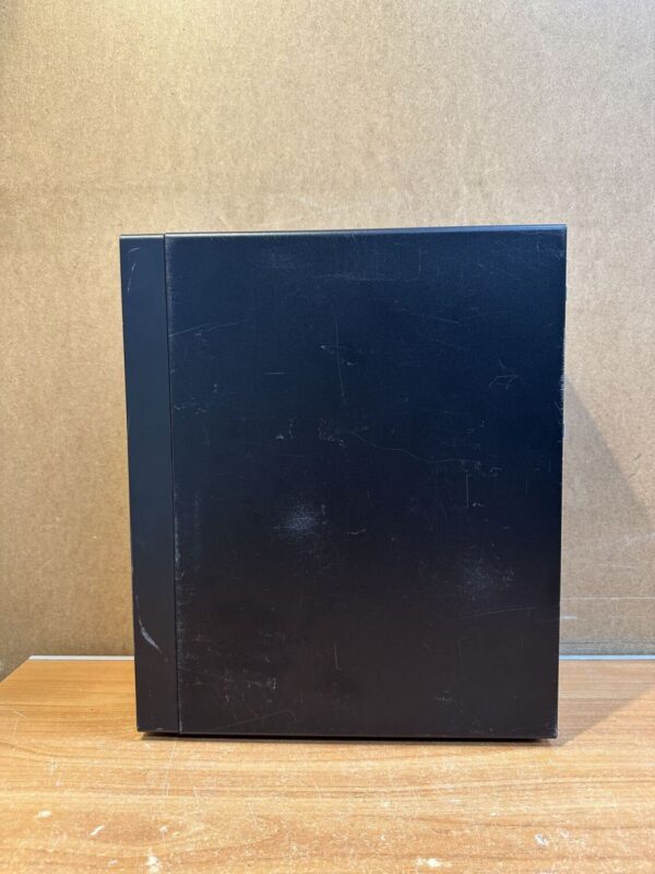 Комп'ютер Б-клас Lenovo ThinkStation P330 Tower / Intel Core i7-8700K (6 (12) ядер по 3.7 - 4.7 GHz) / 16 GB DDR4 / 500 GB SSD M.2 / Intel UHD Graphics 630 / 400W / DVD-RW / USB 3.1 / DisplayPort - Зображення 5