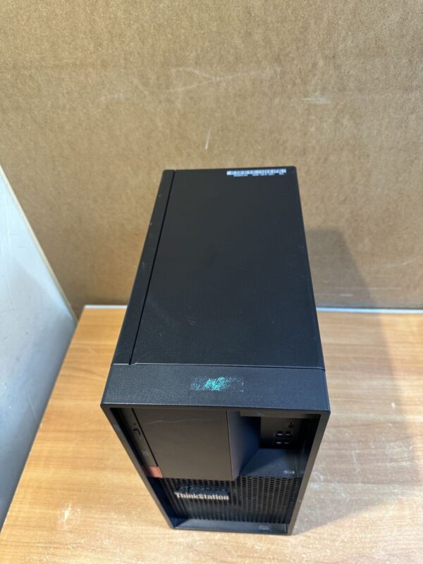 Комп'ютер Б-клас Lenovo ThinkStation P330 Tower / Intel Core i7-8700K (6 (12) ядер по 3.7 - 4.7 GHz) / 16 GB DDR4 / 500 GB SSD M.2 / Intel UHD Graphics 630 / 400W / DVD-RW / USB 3.1 / DisplayPort - Зображення 4