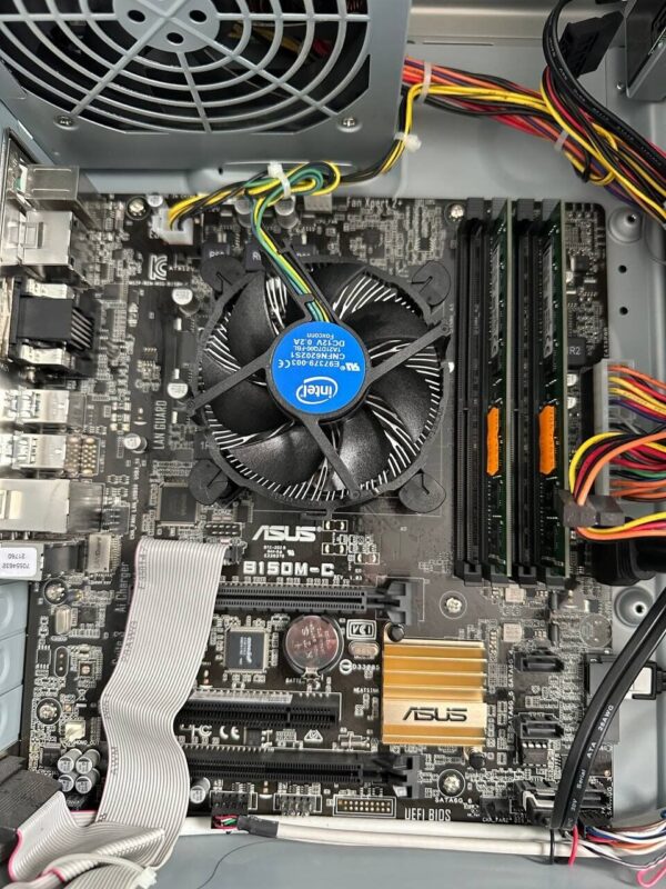 Комп'ютер Bluechip Tower / Intel Core i3-6100 (2 (4) ядра по 3.7 GHz) / 8 GB DDR3 / 240 GB SSD / Intel HD Graphics 530 / DVD-ROM / VGA - Зображення 5
