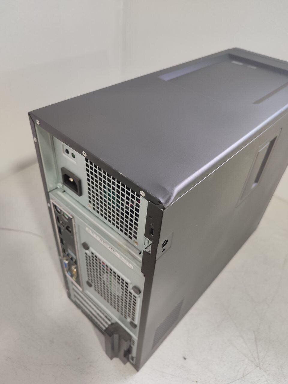 Комп'ютер Б-клас Dell OptiPlex 9020 Tower / Intel Core i5-4570 (4 ядра по 3.2 - 3.6 GHz) / 8 GB DDR3 / 240 GB SSD / Intel HD Graphics 4600 / DVD-ROM - Зображення 5