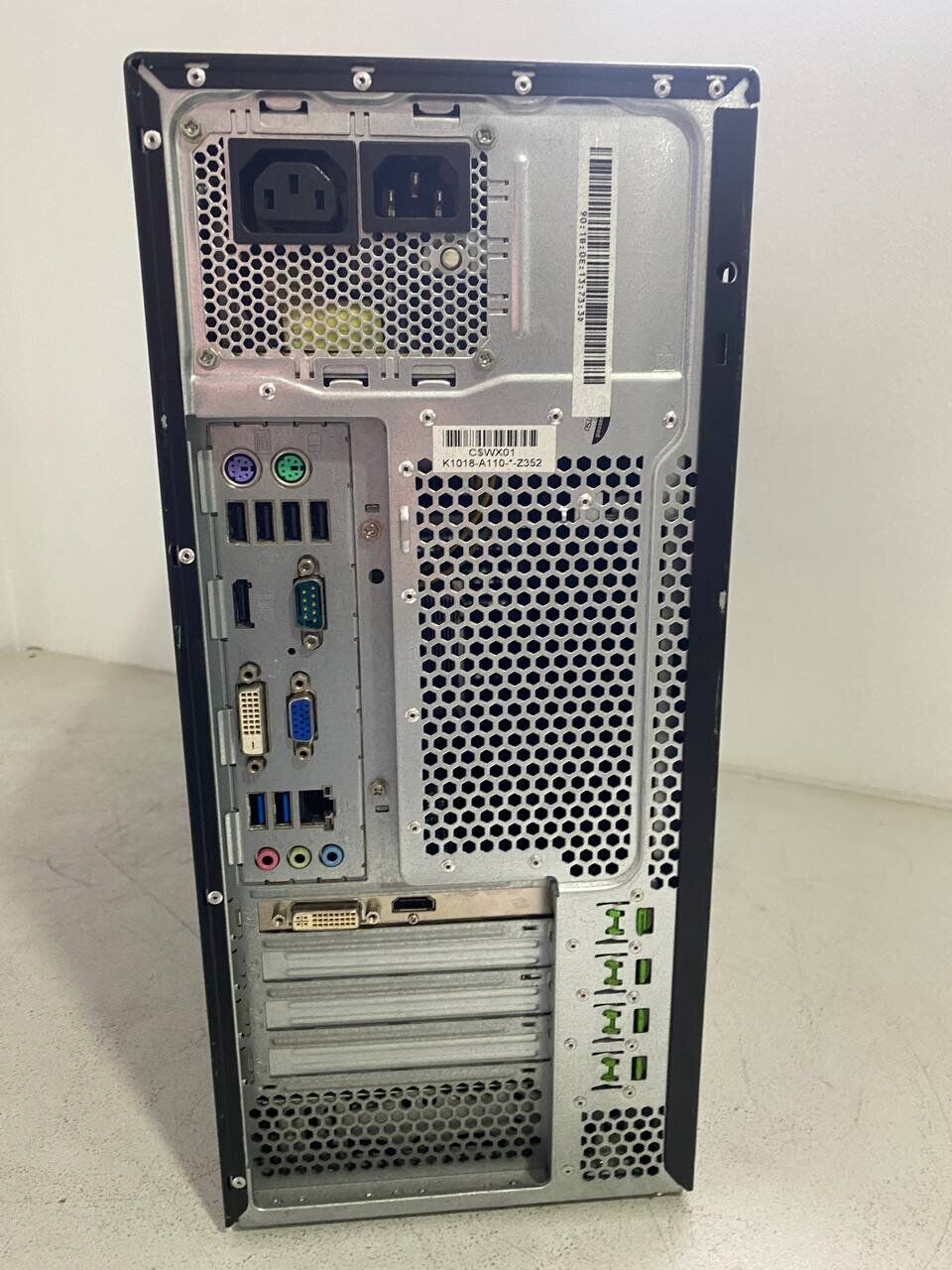 Комп'ютер Fujitsu Esprimo P720 E90 Tower / Intel Core i7-4770 (4 (8) ядра по 3.4 - 3.9 GHz) / 16 GB DDR3 / 240 GB SSD + 500 GB HDD / AMD Radeon R7 240, 2 GB GDDR3, 128-bit - Зображення 4