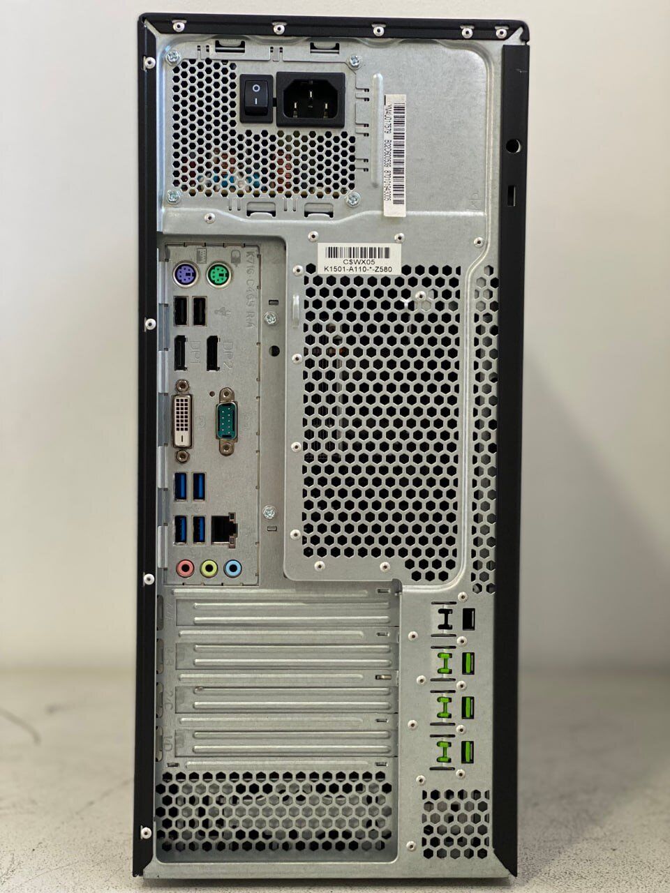 Комп'ютер Fujitsu Esprimo P756 E90 Tower / Intel Core i3-6100 (2 (4) ядра по 3.7 GHz) / 16 GB DDR4 / 128 GB SSD + 500 GB HDD / Intel HD Graphics 530 / DVD-ROM - Зображення 4