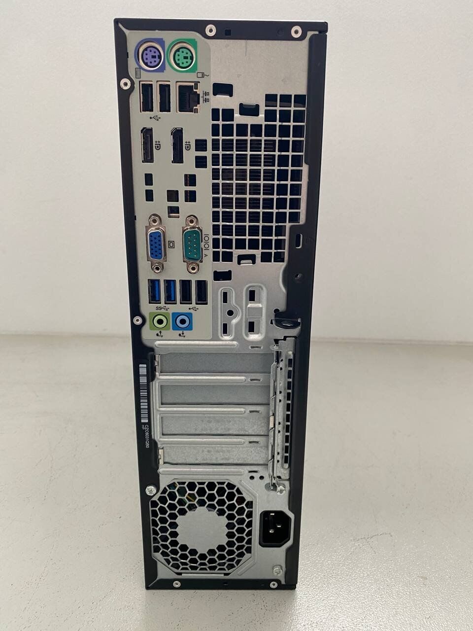 Комп'ютер HP EliteDesk 800 G1 SFF / Intel Core i5-4590 (4 ядра по 3.3 - 3.7 GHz) / 8 GB DDR3 / 240 GB SSD / Intel HD Graphics 4600 / DVD ROM / VGA - Зображення 5