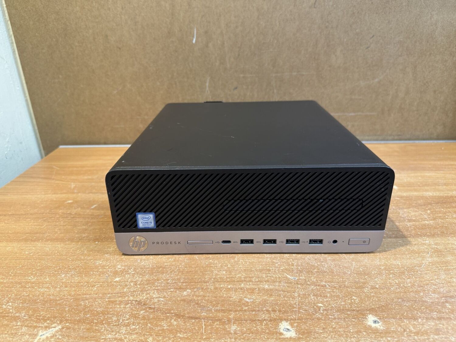 Комп'ютер HP ProDesk 600 G4 SFF / Intel Core i5-8500 (6 ядер по 3.0 - 4.1 GHz) / 8 GB DDR4 / no HDD / Intel UHD Graphics 630 / 180W / DVD-RW / DisplayPort - Зображення 2