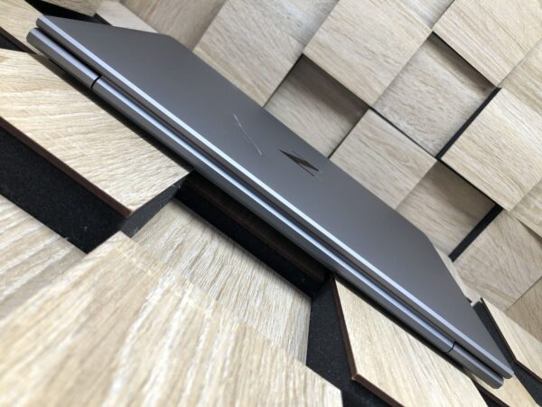 Мобільна робоча станція Б-клас HP ZBook Firefly 14 G7 / 14" (1920x1080) IPS / Intel Core i7-10610U (4 (8) ядра по 1.8 - 4.9 GHz) / 16 GB DDR4 / 256 GB SSD M.2 / Intel UHD Graphics / WebCam - Зображення 9