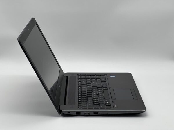 Мобільна робоча станція HP Zbook 15 G3 / 15.6" (1920x1080) TN / Intel Core i7-6820HQ (4 (8) ядра по 2.7 - 3.6 GHz) / 16 GB DDR4 / 250 GB SSD / nVidia Quadro M2000M, 4 GB GDDR5, 128-bit / WebCam - Зображення 4