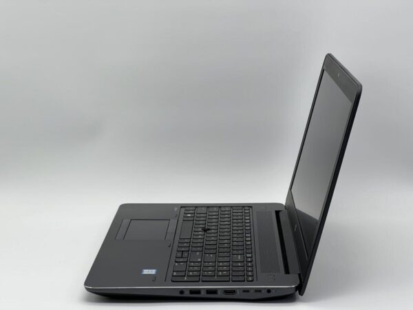Мобільна робоча станція HP Zbook 15 G3 / 15.6" (1920x1080) TN / Intel Core i7-6820HQ (4 (8) ядра по 2.7 - 3.6 GHz) / 16 GB DDR4 / 480 GB SSD / nVidia Quadro M1000M, 2 GB GDDR5, 128-bit / WebCam - Зображення 4