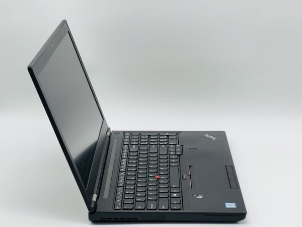 Мобільна робоча станція Lenovo ThinkPad P50 / 15.6" (3840x2160) IPS / Intel Core i7-6820HQ (4 (8) ядра по 2.7 - 3.6 GHz) / 16 GB DDR4 / 250 GB SSD / nVidia Quadro M2000M, 4 GB GDDR5, 128-bit / WebCam - Зображення 3