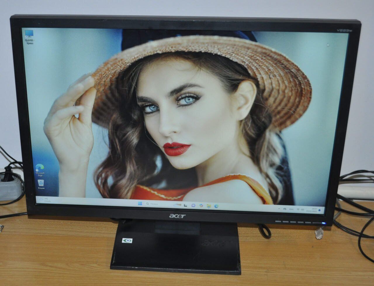 Монітор Acer V223W / 22" (1680x1050) TN / VGA, DVI + Кабелі (VGA або DVI на вибір) та живлення - Зображення 5