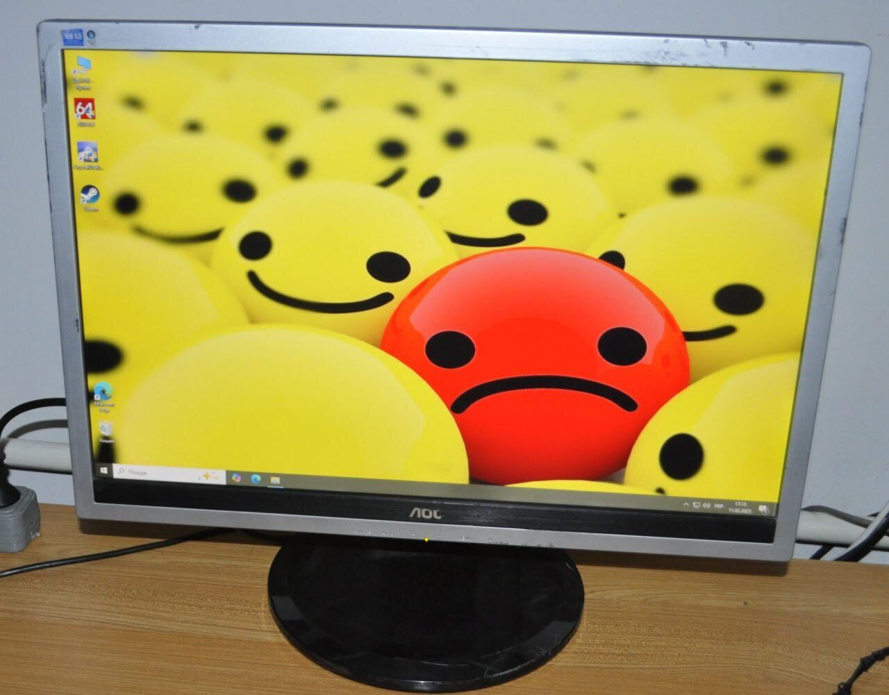 Монітор Б-клас AOC 2219P2 / 22" (1680x1050) TN / VGA, DVI / Вбудовані колонки 2x 1W / VESA 100x100 + Кабелі (VGA або DVI на вибір) та кабель живлення - Зображення 5