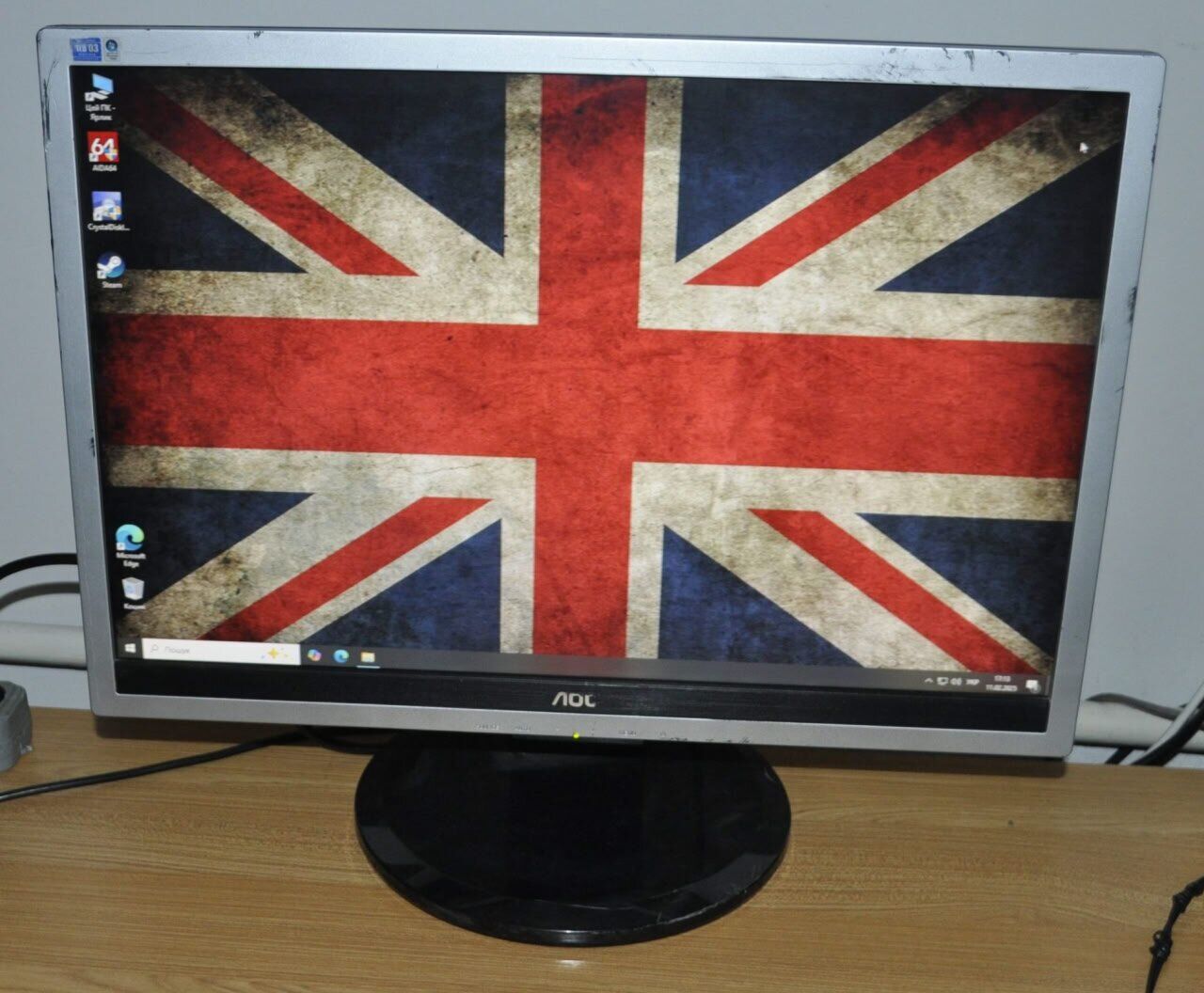 Монітор Б-клас AOC 2219P2 / 22" (1680x1050) TN / VGA, DVI / Вбудовані колонки 2x 1W / VESA 100x100 + Кабелі (VGA або DVI на вибір) та кабель живлення - Зображення 2