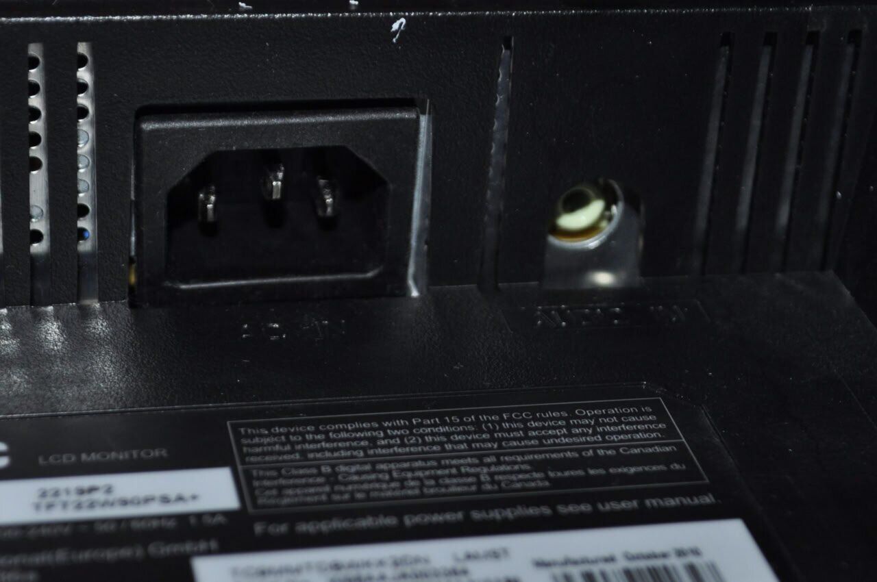 Монітор Б-клас AOC 2219P2 / 22" (1680x1050) TN / VGA, DVI / Вбудовані колонки 2x 1W / VESA 100x100 + Кабелі (VGA або DVI на вибір) та живлення - Зображення 11