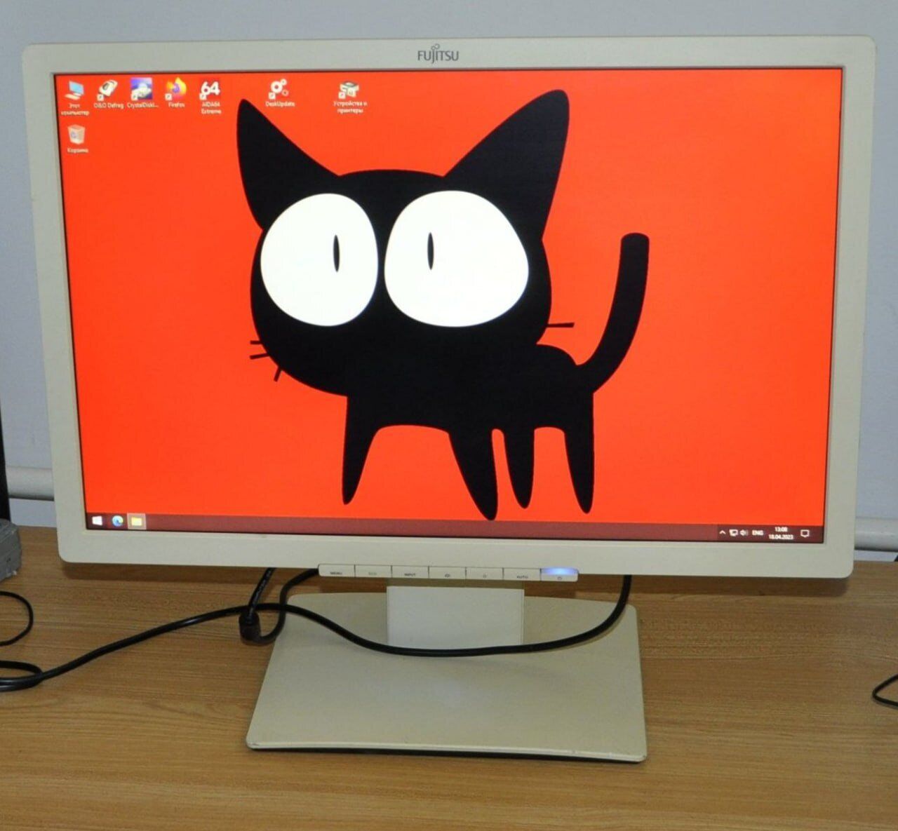 Монітор Б-клас Fujitsu B22W-7 / 22" (1680x1050) TN / USB 2.0, VGA, DVI, DisplayPort / Вбудовані колонки 2x 1.5W / VESA 100x100 + Кабелі підключення - Зображення 11